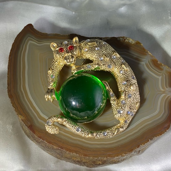 LEOPARD CAT RHINESTONE  GOLD PLATED GAUDY GREEN GLASS JELLY BELLY BROOCH - Picture 5 of 5